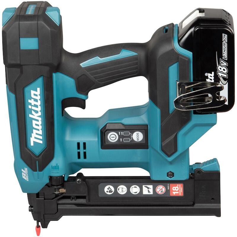 ACCU-NIETMACHINE 18V/2X5AH  DST630          MAKITA