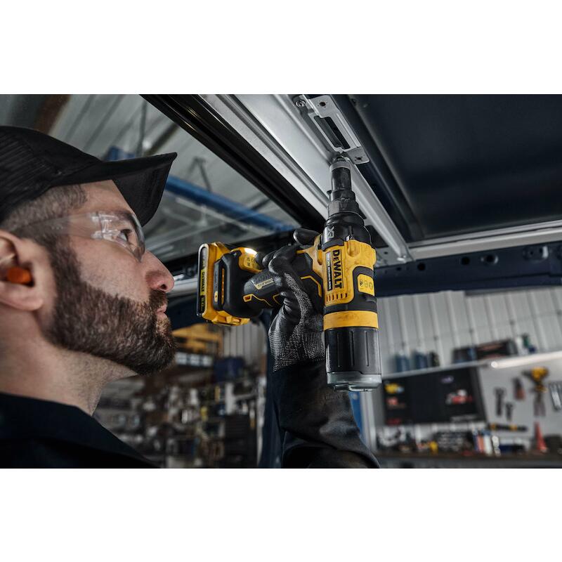BLINDKLINKNAGELTANG 18V/BOD DCF403NT-XJ     DEWALT