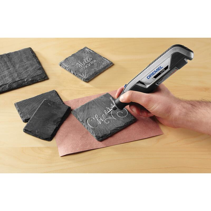 OUTIL MULTI-USA.4,8V/2AH    7760JA + 15 ACC.DREMEL