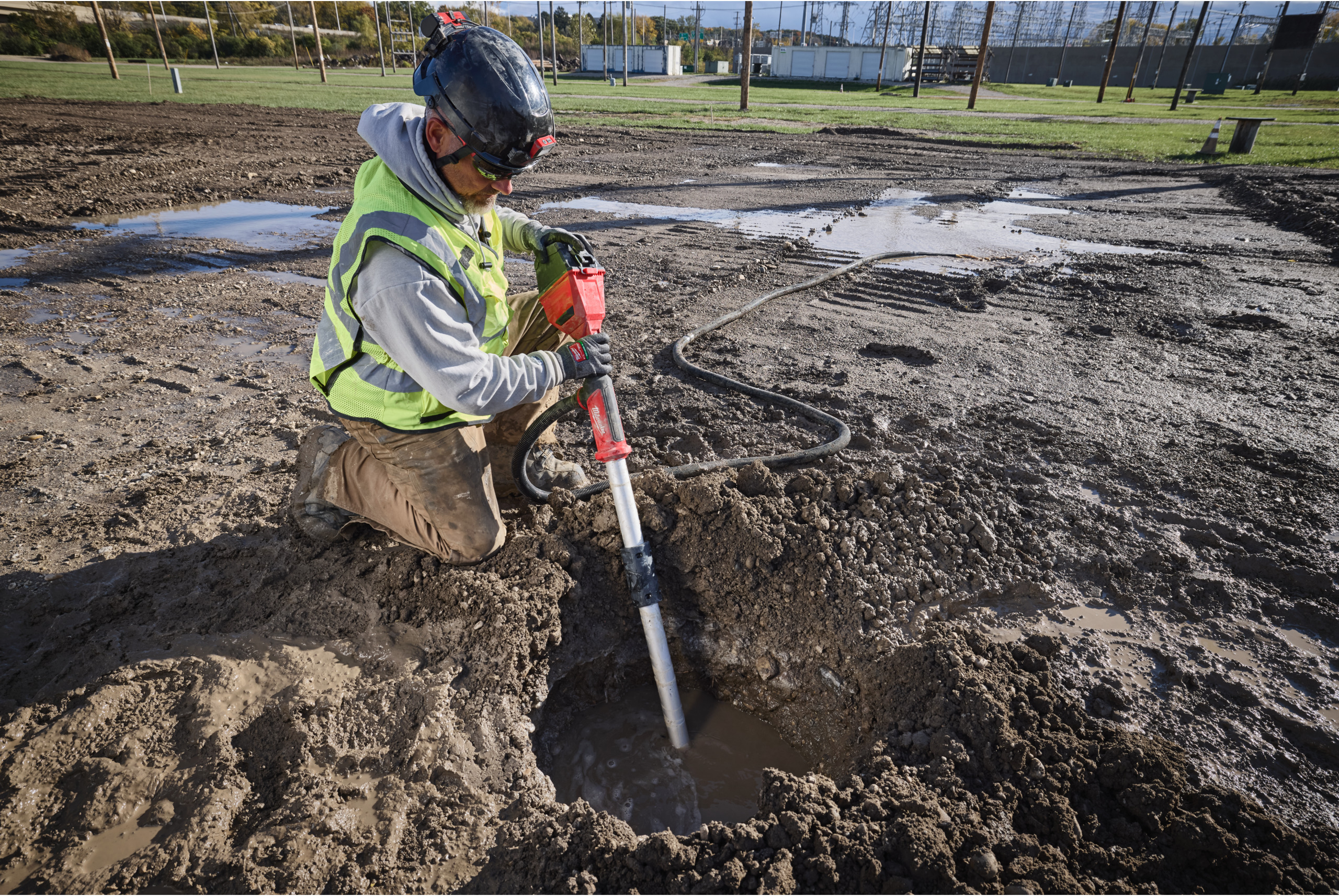 ACCU-STAAFWATERPOMP 18V/8AH M18 BLSWP-801     MILW