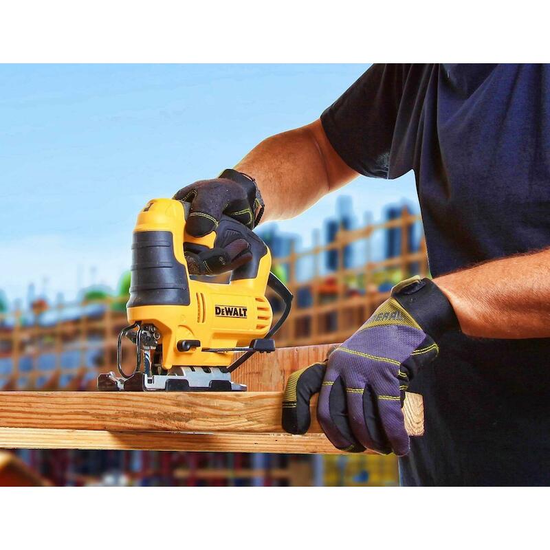 DECOUPEERZAAG 650W          DWE349          DEWALT
