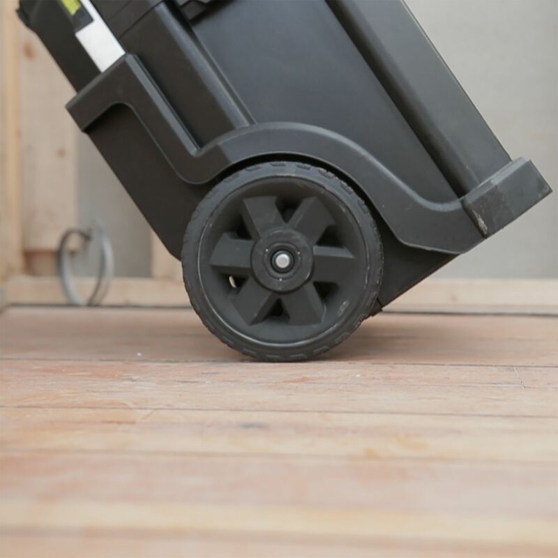 SERVANTE MOBLILE            1-79-206       STANLEY