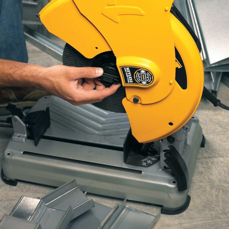 METAALZAAG 2200W/355MM      D28715          DEWALT