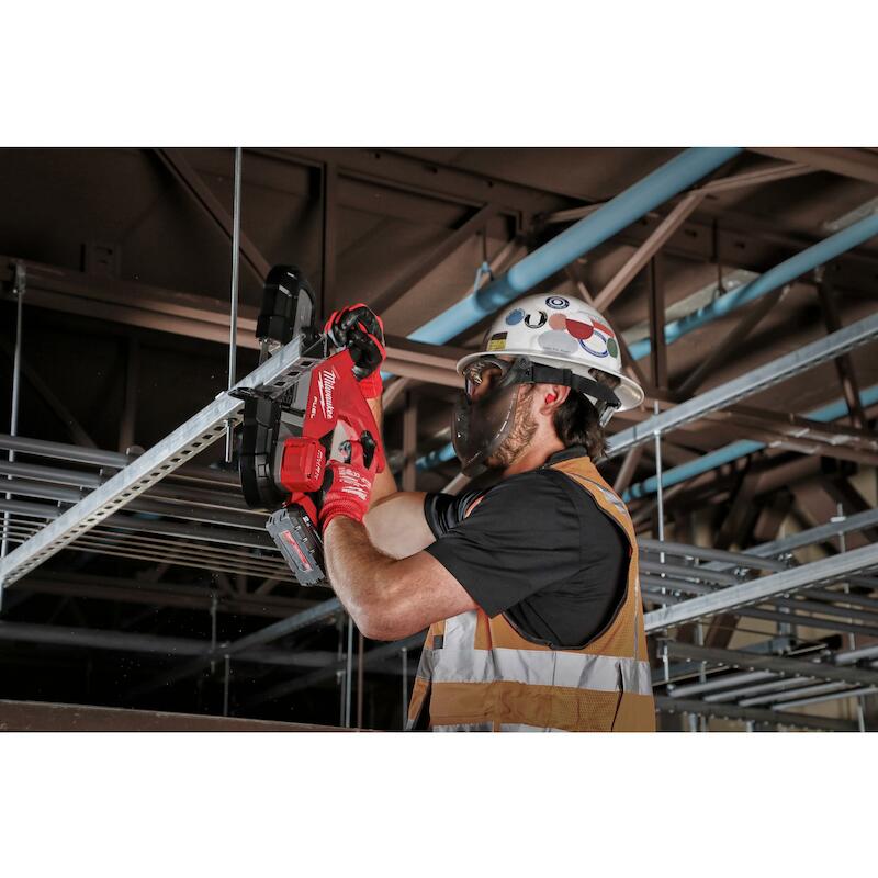 ACCU-LINTZAAG 18V/2X2AH     M18FBS85-202C MILWAUKE