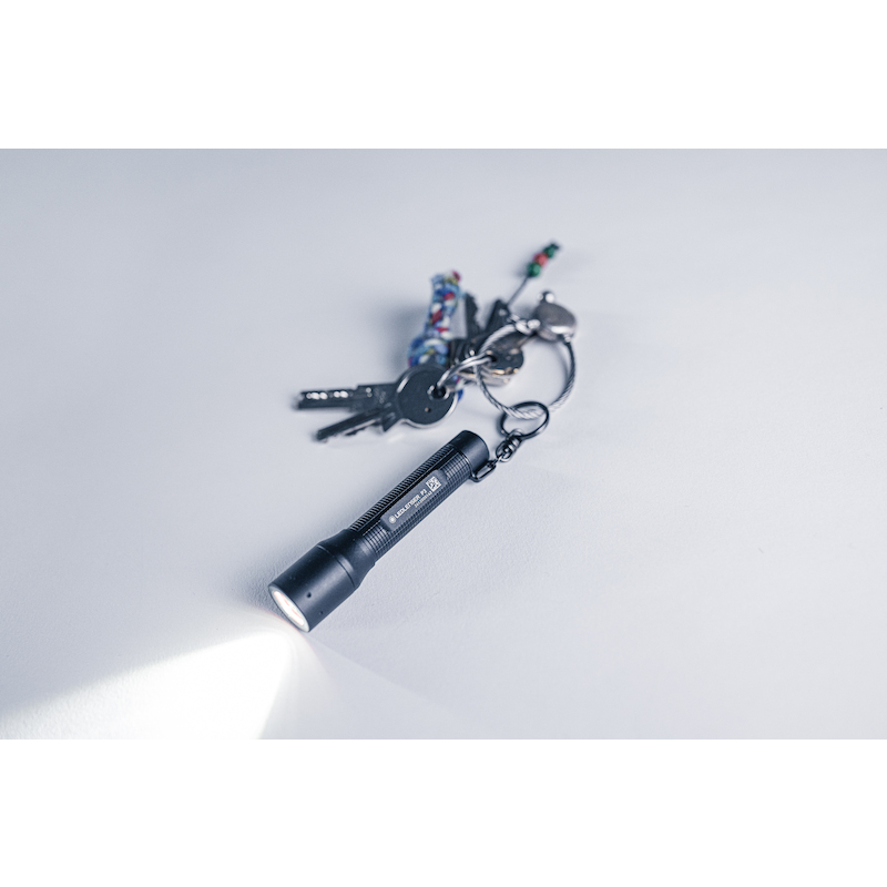 LAMPE POCHE 130LM-110M-6,5H P3 (1XAAA)   LEDLENSER