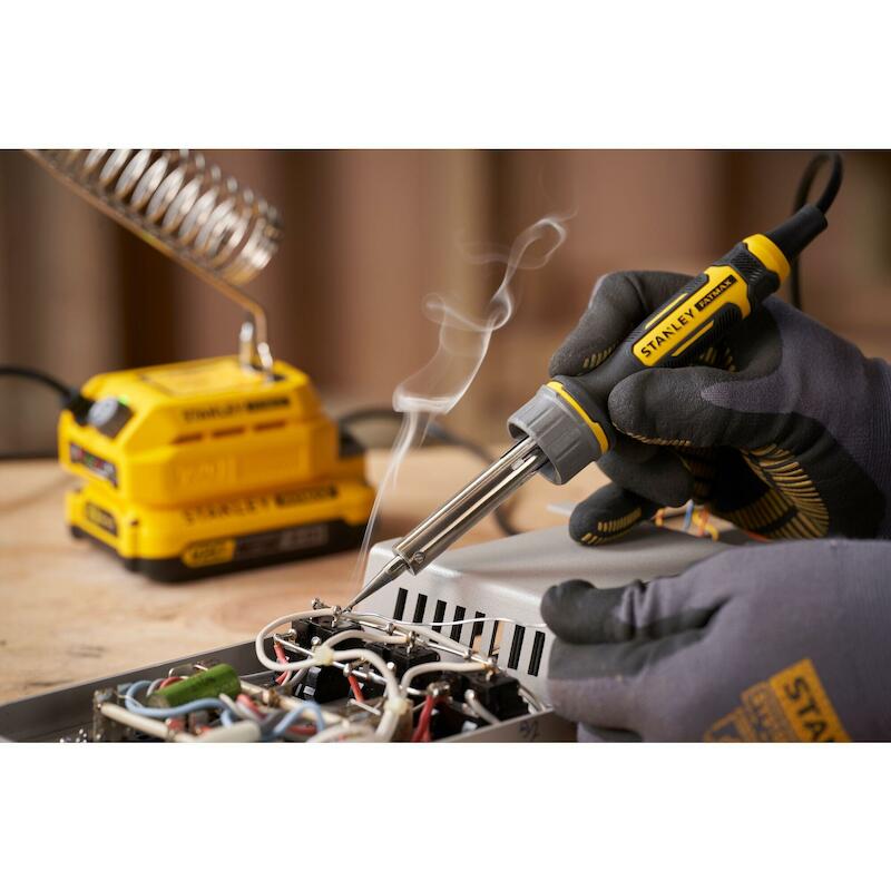 ACCU-SOLDEERBOUT 18V/BODY   SFMCE040B      STANLEY