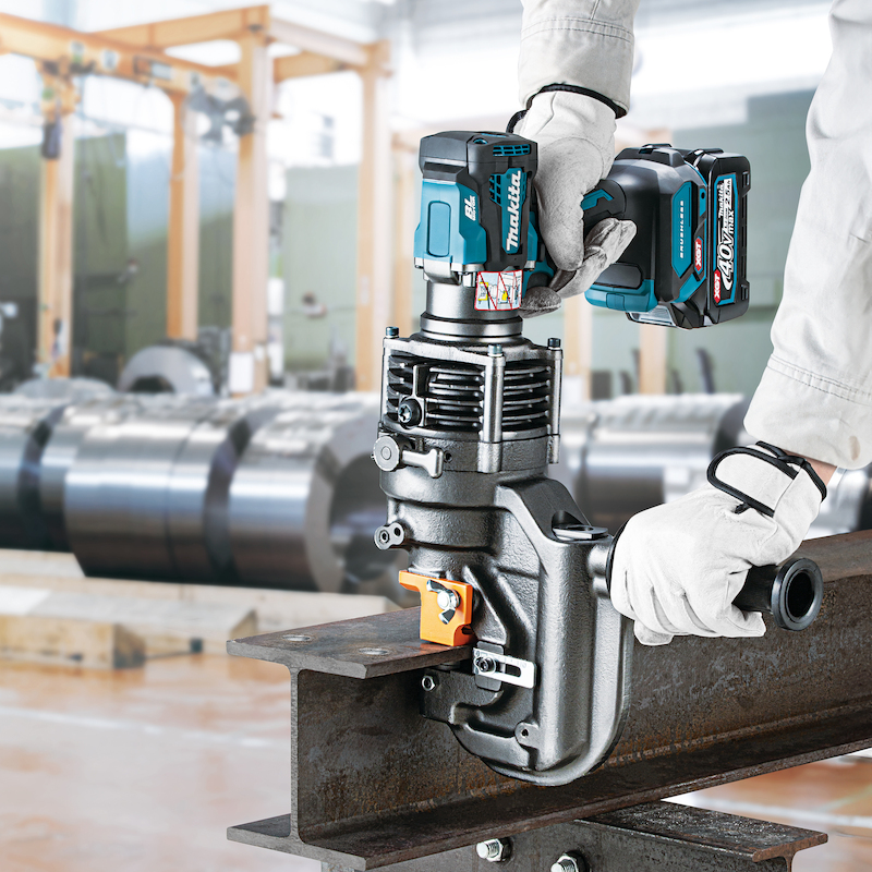 POINÇONNEUSE 40V/BODY       PP001G          MAKITA