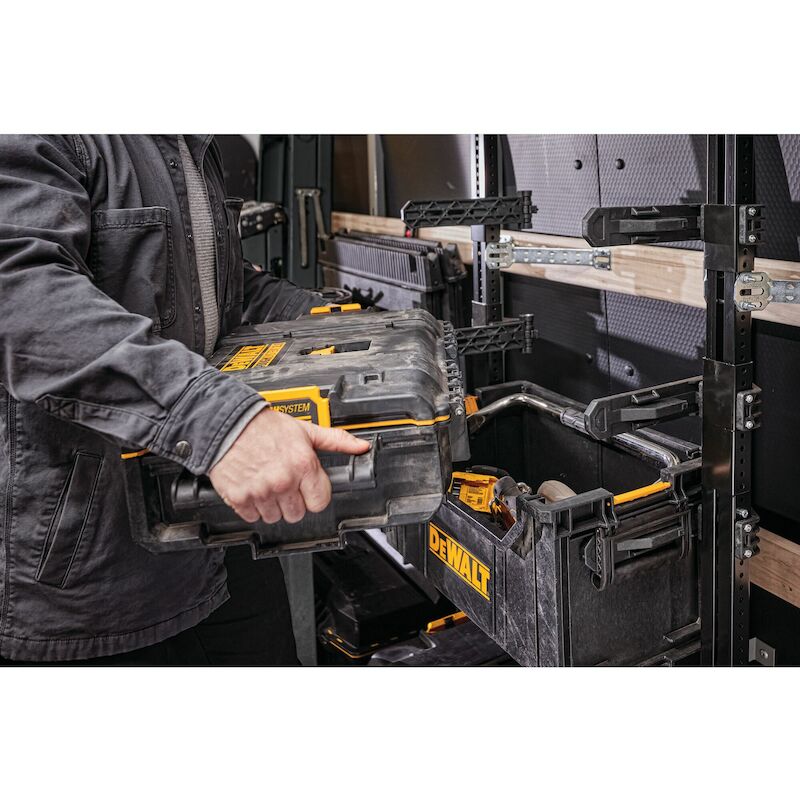 Dewalt - Tool case - ToughSystem 2.0 - DS166 - DWST83293-1 - 22 l - 555 x 375 x 180 mm - 03061149