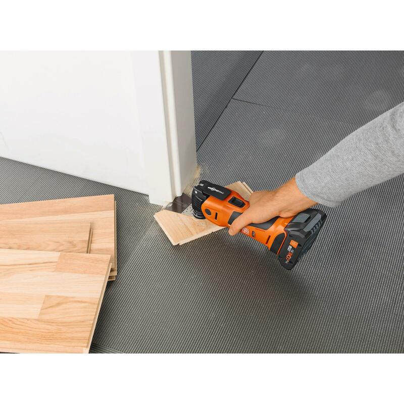 ACCU-MULTITOOL 18V/4AH      MULTIMASTER AMM 700