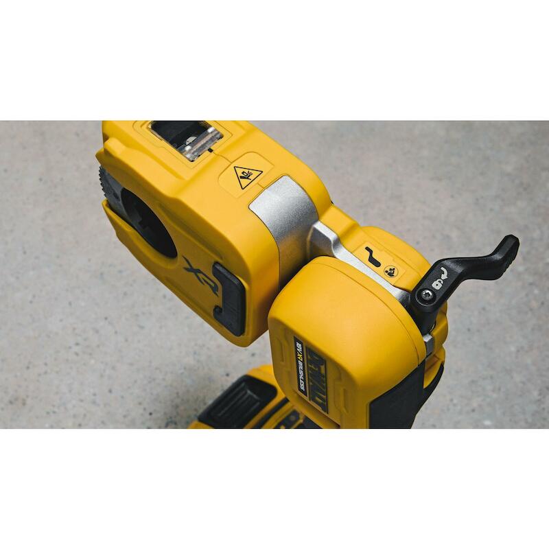 ACCUBUIZENSNIJDER 18V/BODY  DCE154N         DEWALT