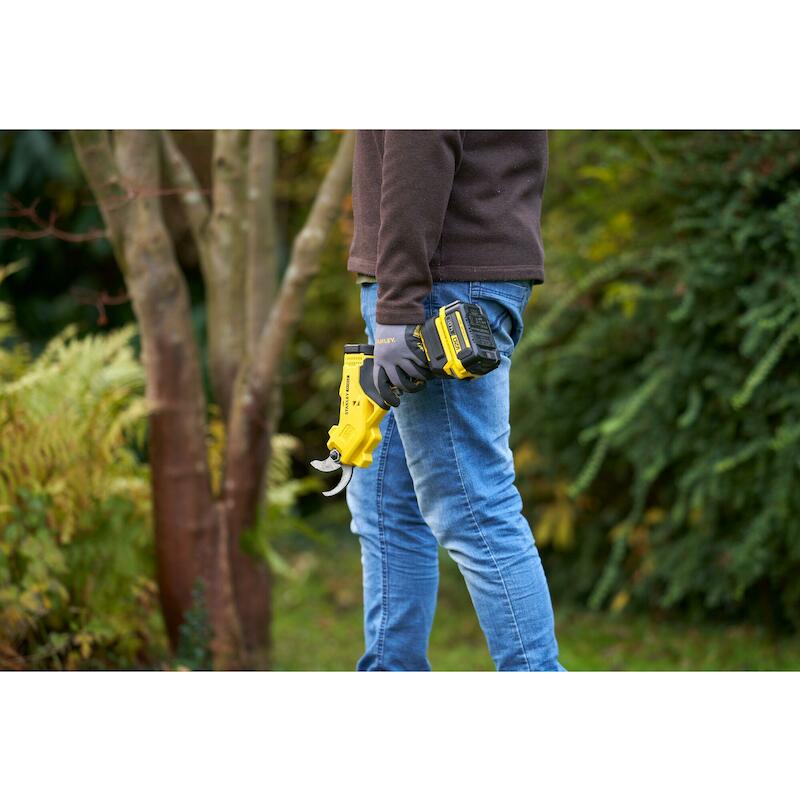 SÉCATEUR ACCU 18V/BODY      SFMCPP32B      STANLEY