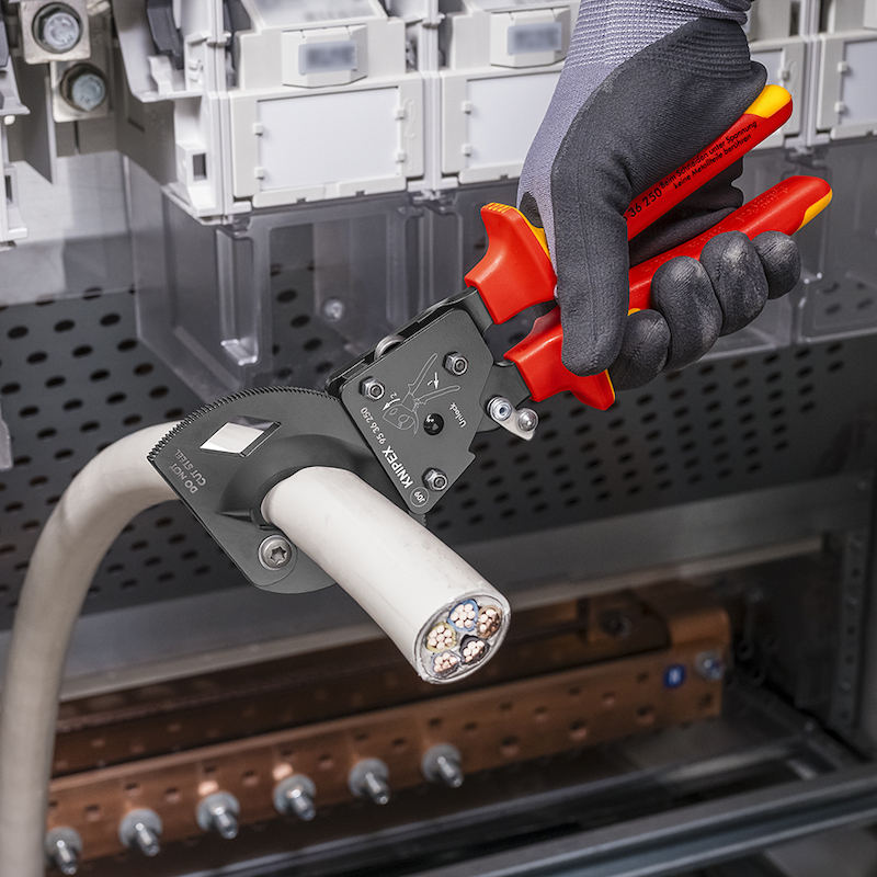 KABELSCHAAR (RATEL) VDE     95 36 - 250MM   KNIPEX