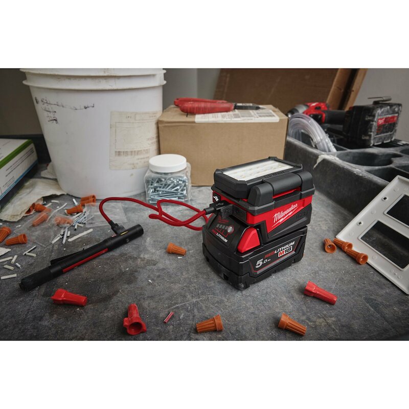 LAMPE CHANTIER 18V/BODY USB M18 ALIS-0   MILWAUKEE