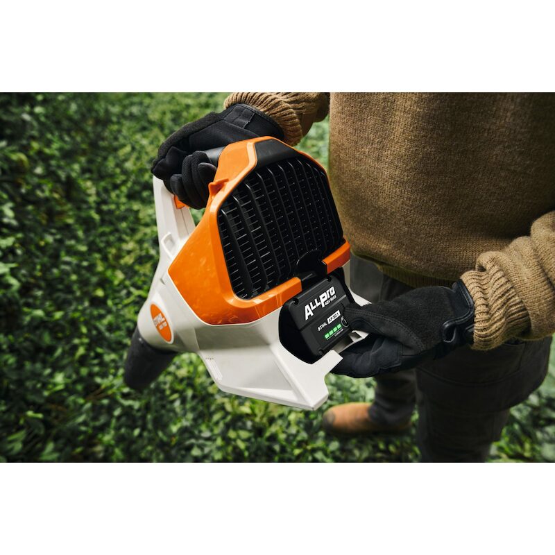 ACCUBLADBLAZER 36V/BODY     BGA 110          STIHL