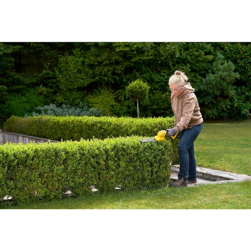 ACCU-GRASSCHAAR 18V/BODY    STCSS20B       STANLEY