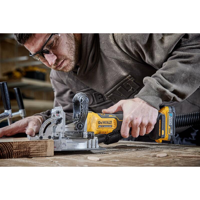 ACCULAMELLENFREES 18V/BODY  DCW682N         DEWALT