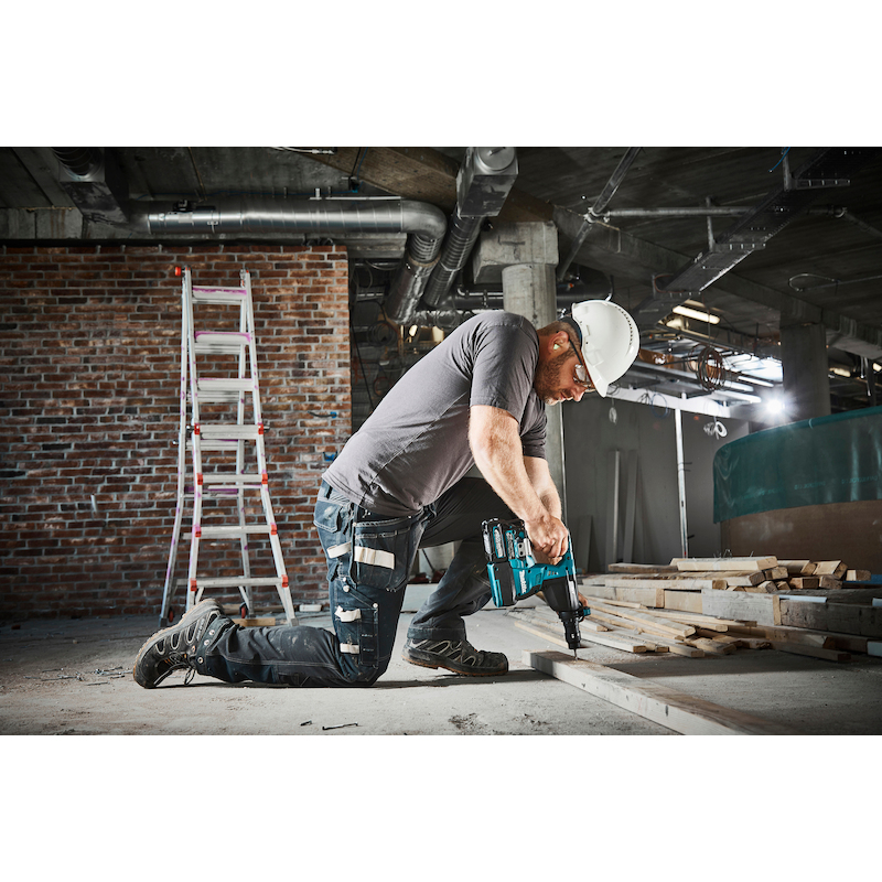 CORDLESS COMBINATION HAMMER XGT 40VMAX SDS+ - HR002GZ02 - MAKITA